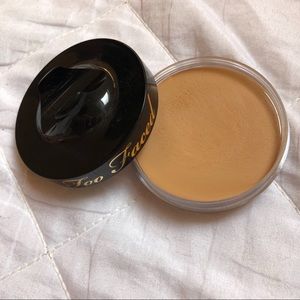 Too faced air buffed BB cream SPF 20 - cream glow!